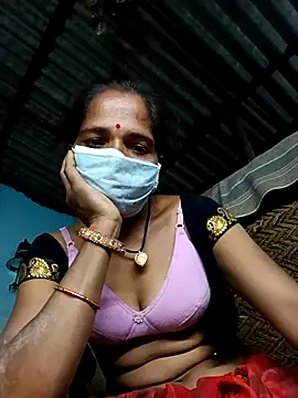 Snapshot of Hot-honi chatting on October 3, 10:33 pm Hot-honi online show from October 3, 10:33 pm