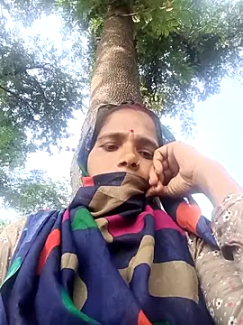 Snapshot of Hot-honi chatting on November 22, 8:24 am Hot-honi online show from November 22, 8:24 am