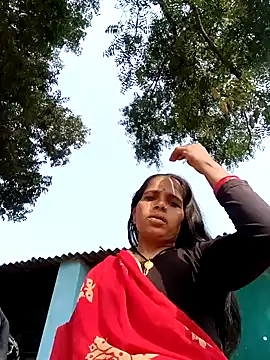 Snapshot of Hot-honi chatting on November 23, 5:39 am Hot-honi online show from November 23, 5:39 am