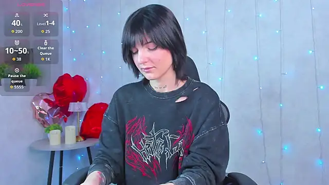 Lynn Martin online show from March 25, 1:06 am