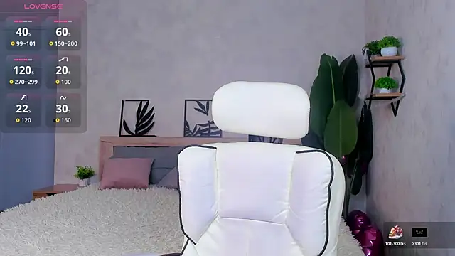 Lynn Martin online show from April 6, 12:17 am