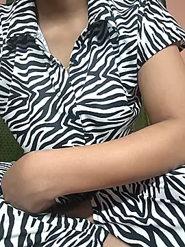 Hott Archana online show from October 29, 5:56 pm