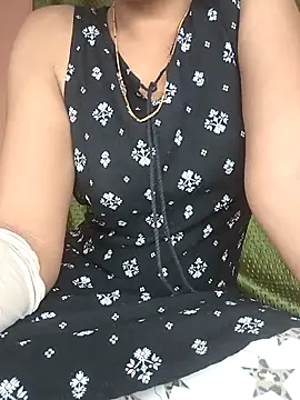 Hott Archana online show from November 7, 4:55 pm