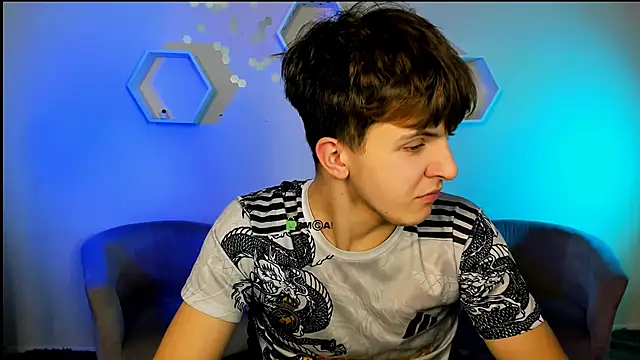 Snapshot of travis_wolf_ chatting on December 3, 8:08 pm travis wolf online show from December 3, 8:08 pm