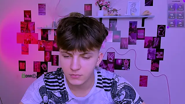 travis wolf  online show from April 4, 8:54 am