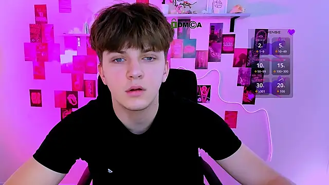 travis wolf  online show from March 30, 8:38 am