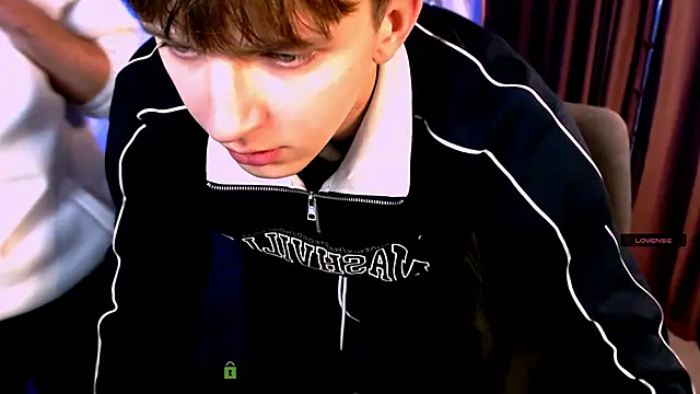 Snapshot of travis_wolf_ chatting on November 30, 7:58 pm travis wolf online show from November 30, 7:58 pm