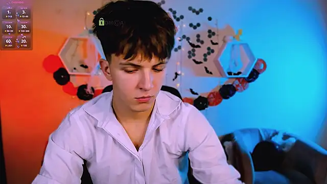 Snapshot of travis_wolf_ chatting on November 2, 7:52 pm travis wolf online show from November 2, 7:52 pm