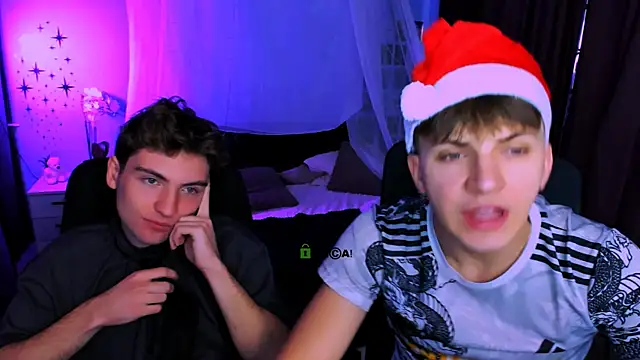 Snapshot of travis_wolf_ chatting on December 14, 8:14 pm travis wolf online show from December 14, 8:14 pm