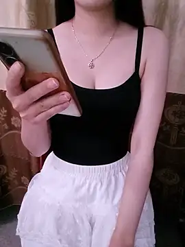 Snapshot of CherryBeii chatting on July 9, 2:23 am CherryBeii online show from July 9, 2:23 am