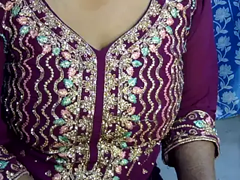 Sexy vipasha online show from November 7, 7:18 pm