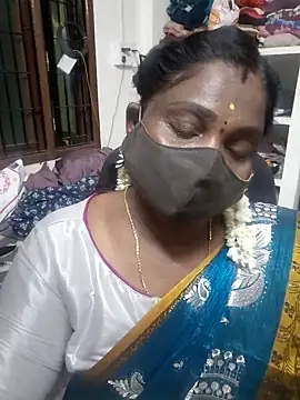 Snapshot of Tamil_Kavitha10 chatting on June 10, 4:41 pm Tamil Kavitha10 online show from June 10, 4:41 pm