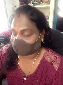 Snapshot of Tamil_Kavitha10 chatting on July 14, 3:22 am Tamil Kavitha10 online show from July 14, 3:22 am