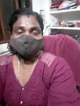 Snapshot of Tamil_Kavitha10 chatting on June 24, 3:21 pm Tamil Kavitha10 online show from June 24, 3:21 pm