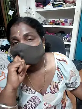 Snapshot of Tamil_Kavitha10 chatting on July 13, 5:56 pm Tamil Kavitha10 online show from July 13, 5:56 pm