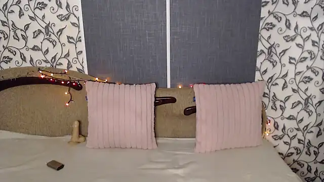 AmoraLuv online show from February 7, 11:24 pm