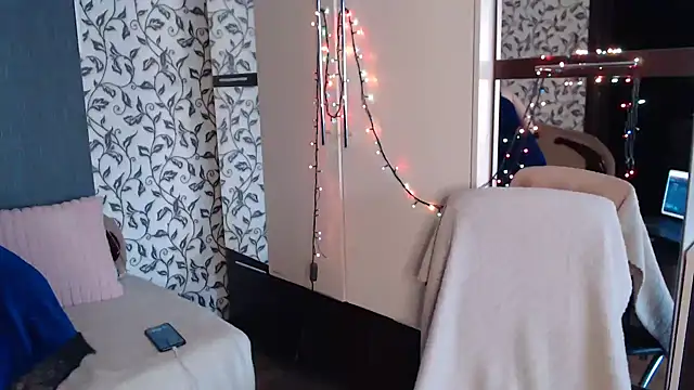 AmoraLuv online show from February 25, 10:48 am