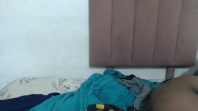 Chubby Queenx255 online show from December 4, 6:01 am