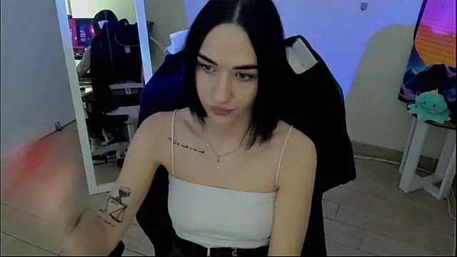 Snapshot of Bella_Night4 chatting on November 24, 7:52 am Bella Night4 online show from November 24, 7:52 am