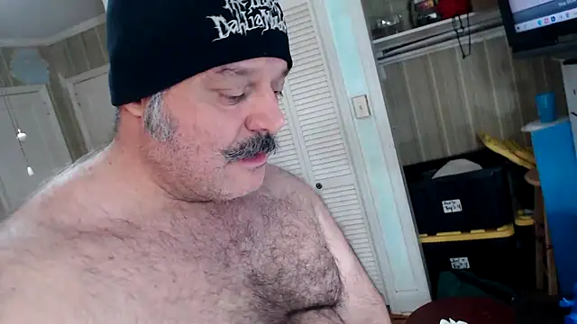 bullmusclejoe online show from April 6, 11:39 pm