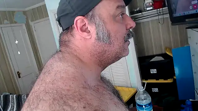 bullmusclejoe online show from April 17, 10:12 pm