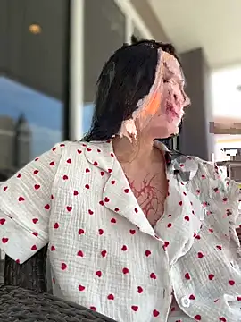 Snapshot of VendiMur chatting on November 15, 2:04 am VendiMur online show from November 15, 2:04 am