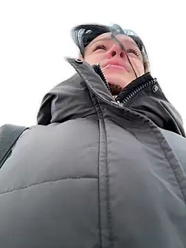 Snapshot of VendiMur chatting on November 7, 3:11 am VendiMur online show from November 7, 3:11 am