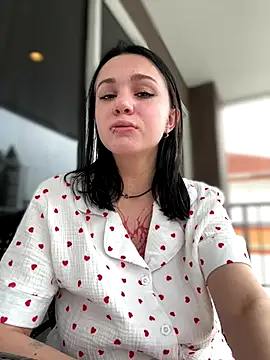 Snapshot of VendiMur chatting on November 13, 2:04 am VendiMur online show from November 13, 2:04 am