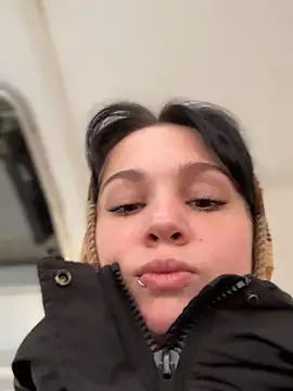 Snapshot of VendiMur chatting on October 30, 2:54 am VendiMur online show from October 30, 2:54 am