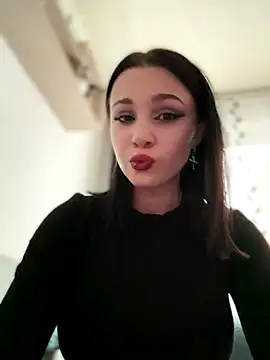 Snapshot of VendiMur chatting on October 31, 3:14 am VendiMur online show from October 31, 3:14 am