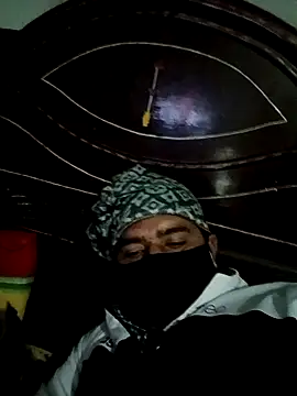 Manjit009 online show from December 5, 6:17 pm