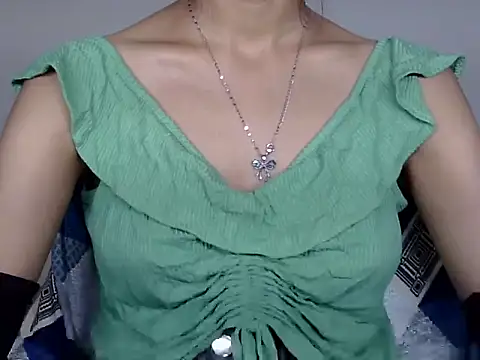 Snapshot of Riva_arora01 chatting on October 25, 11:31 am Riva arora01 online show from October 25, 11:31 am