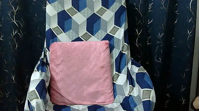 Snapshot of Riva_arora01 chatting on May 15, 10:35 am Riva arora01 online show from May 15, 10:35 am