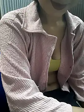 Snapshot of siya_rani67 chatting on September 30, 8:42 am siya rani67 online show from September 30, 8:42 am