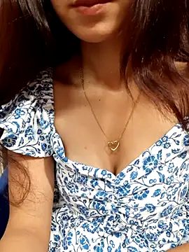 Snapshot of siya_rani67 chatting on October 17, 6:53 pm siya rani67 online show from October 17, 6:53 pm