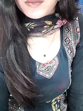 Snapshot of siya_rani67 chatting on February 25, 5:13 pm siya rani67 online show from February 25, 5:13 pm