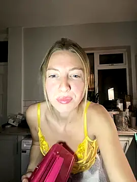 CheekyChelseaX online show from October 31, 7:54 pm