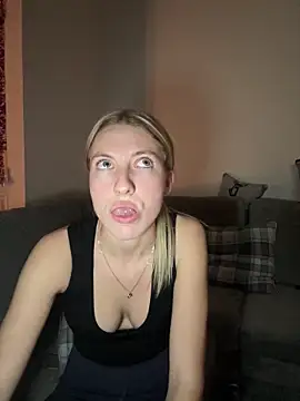 CheekyChelseaX online show from December 14, 5:29 pm