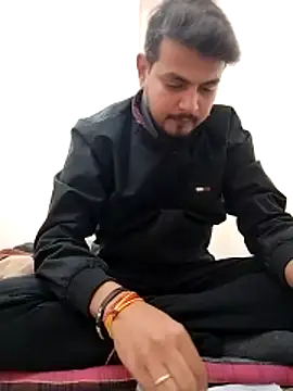 7incpink online show from December 15, 3:56 am