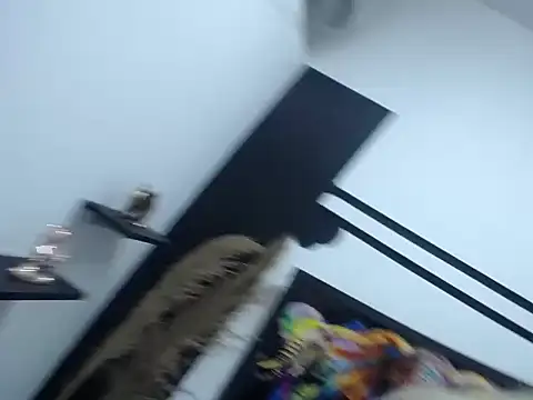 laura fit online show from December 5, 12:04 pm