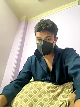 Snapshot of playboyxxx1905 chatting on October 5, 8:05 am playboyxxx1905 online show from October 5, 8:05 am