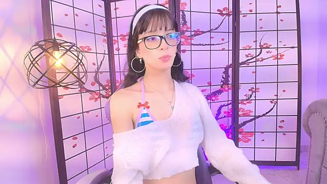 Snapshot of Sweet_1Angel chatting on June 11, 3:47 am Sweet 1Angel online show from June 11, 3:47 am