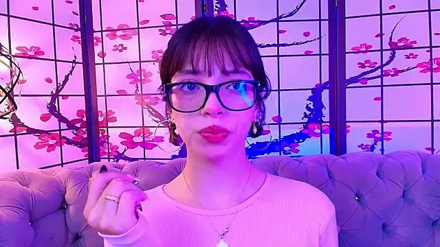 Snapshot of Sweet_1Angel chatting on October 4, 12:17 pm Sweet 1Angel online show from October 4, 12:17 pm