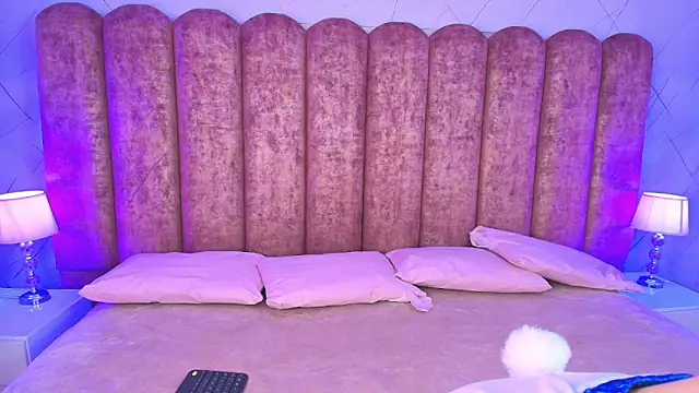 Snapshot of Sweet_1Angel chatting on May 30, 3:57 am Sweet 1Angel online show from May 30, 3:57 am