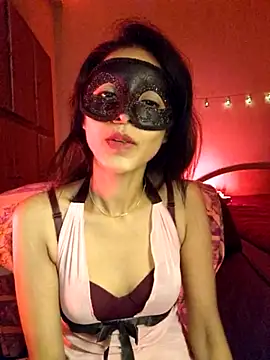 royeoy22 online show from November 7, 11:59 am