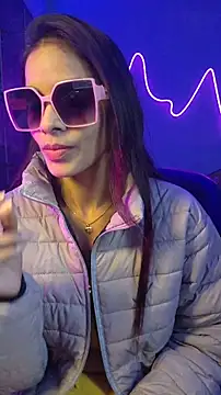 royeoy22 online show from January 13, 10:19 am