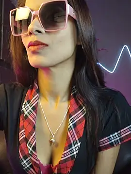 royeoy22 online show from April 15, 4:18 am