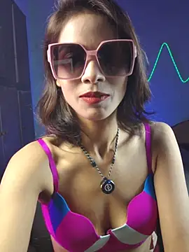 royeoy22 online show from April 21, 9:27 am