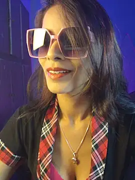 royeoy22 online show from May 10, 5:11 am