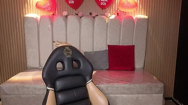  Mia Evans 1 online show from February 17, 8:17 pm